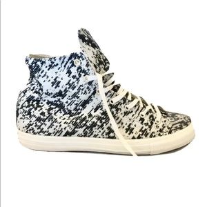 Converse Chuck Taylor Women’s Black/ White Tweed Hi Top Sneaker 10